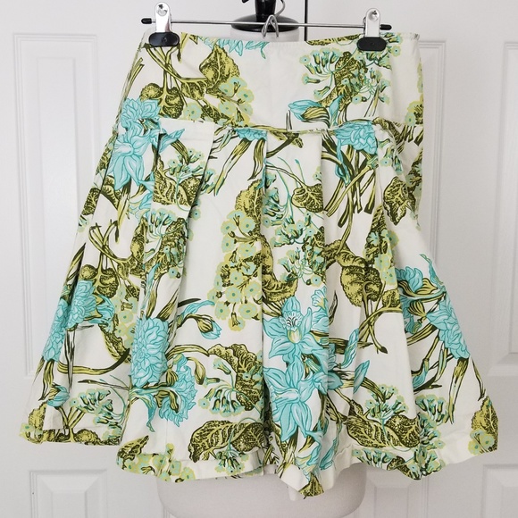 LOFT Dresses & Skirts - Loft Floral A Line Skirt - Size 16